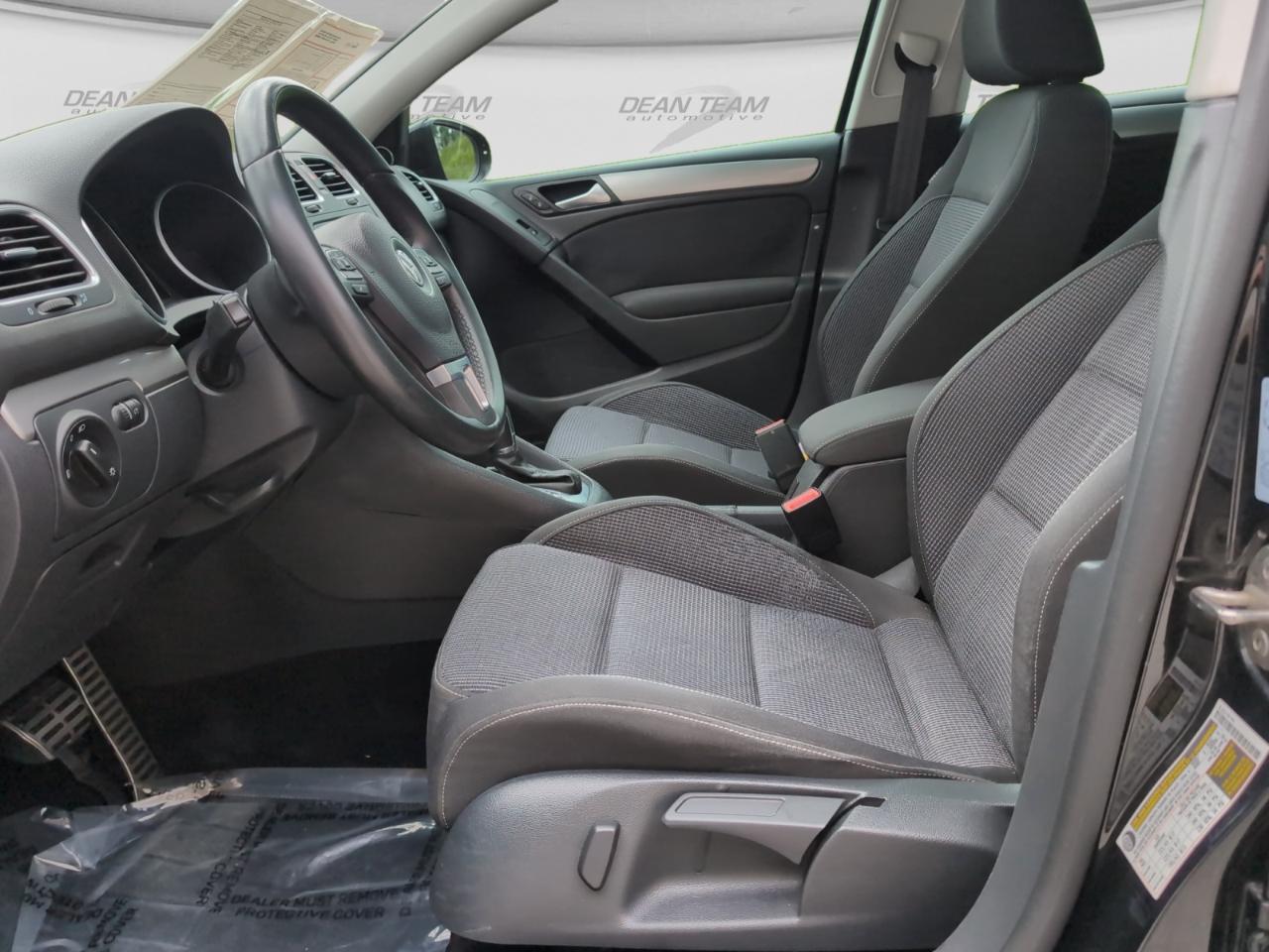 Volkswagen Golf 4dr HB DSG TDI w/Tech Pkg 2013