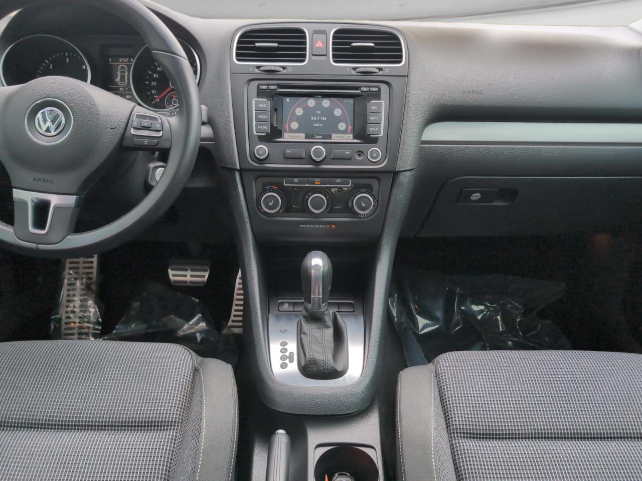 Volkswagen Golf 4dr HB DSG TDI w/Tech Pkg 2013