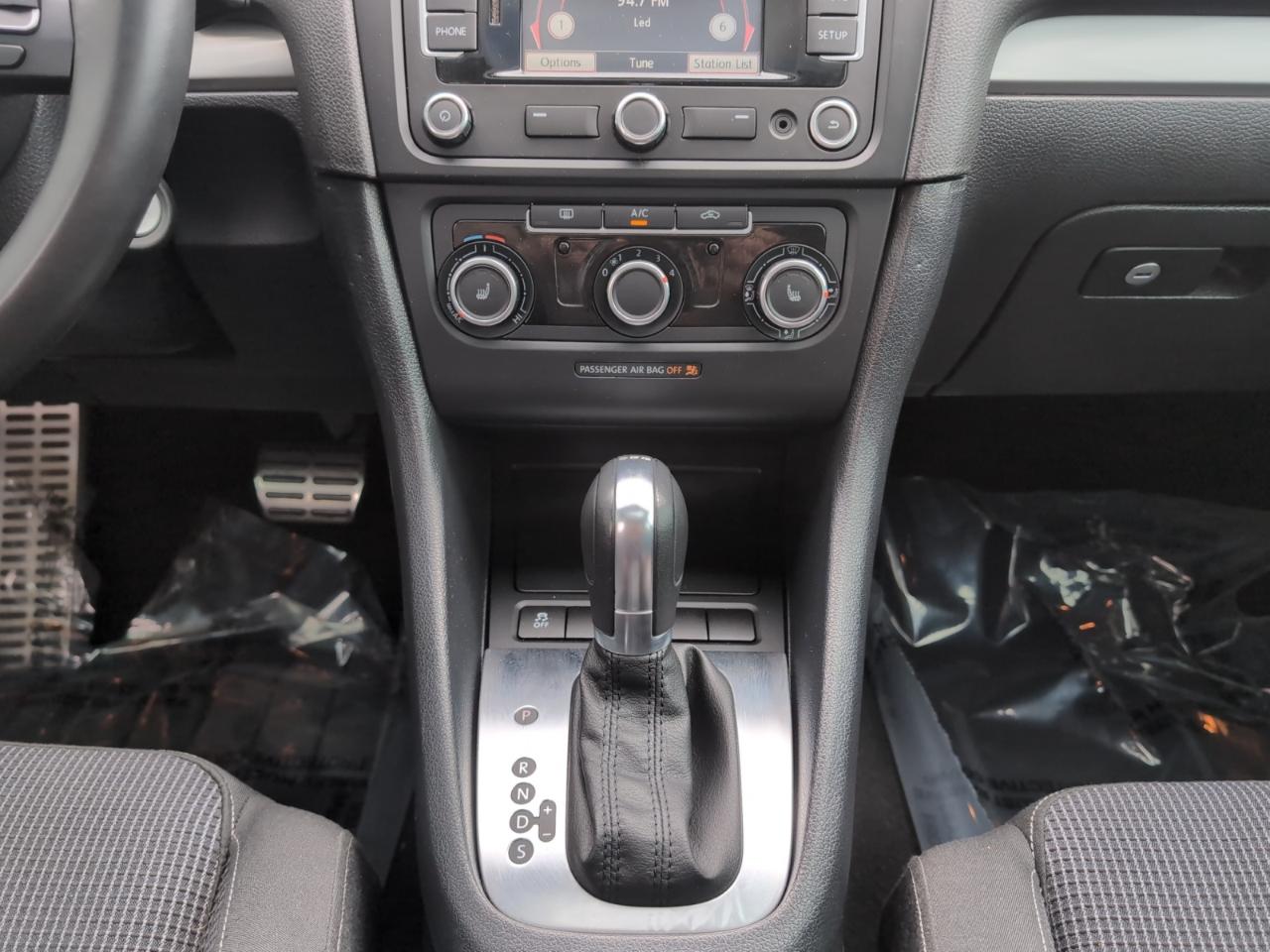 Volkswagen Golf 4dr HB DSG TDI w/Tech Pkg 2013