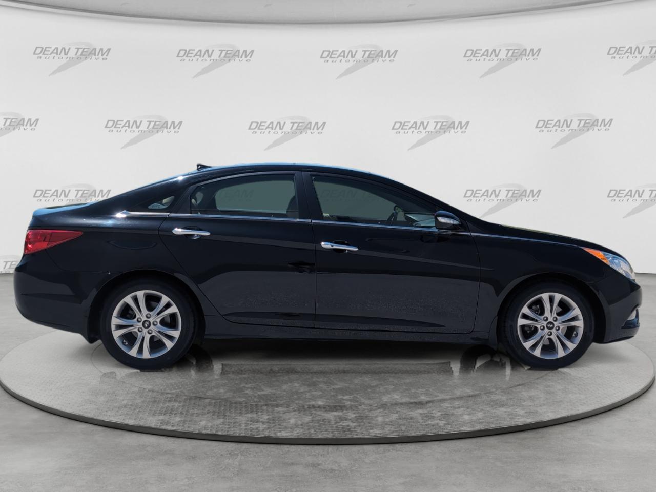 Hyundai Sonata 4dr Sdn 2.4L Auto Limited 2012