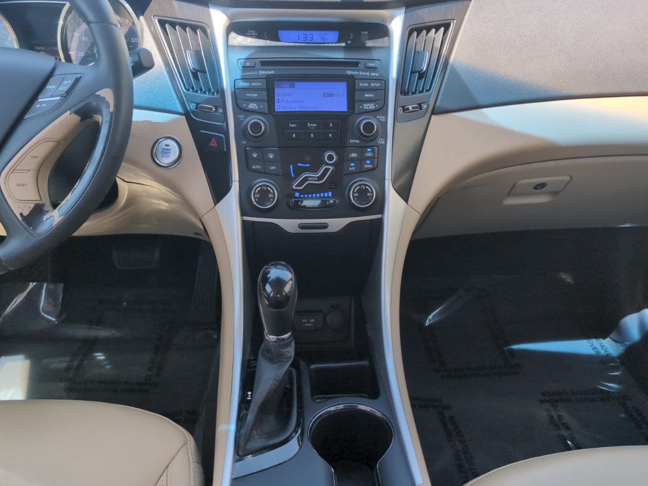 Hyundai Sonata 4dr Sdn 2.4L Auto Limited 2012