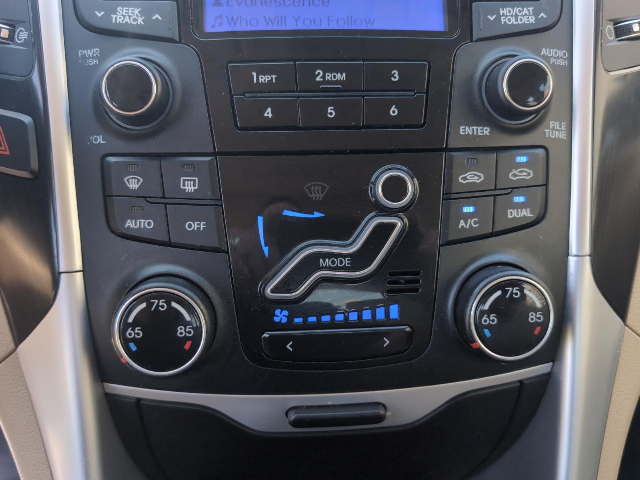 Hyundai Sonata 4dr Sdn 2.4L Auto Limited 2012