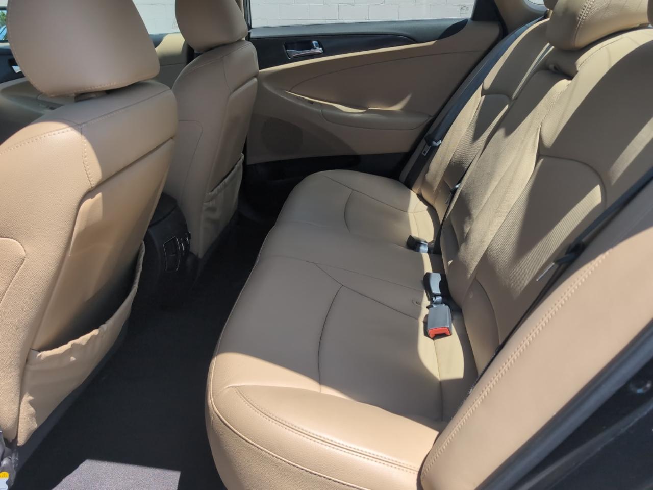 Hyundai Sonata 4dr Sdn 2.4L Auto Limited 2012