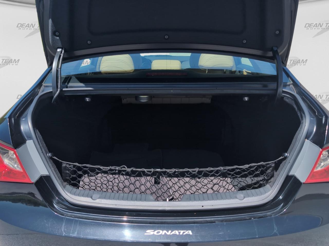 Hyundai Sonata 4dr Sdn 2.4L Auto Limited 2012