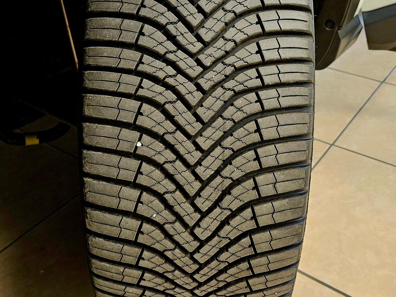 Subaru Ascent Limited 8-Passenger 2021