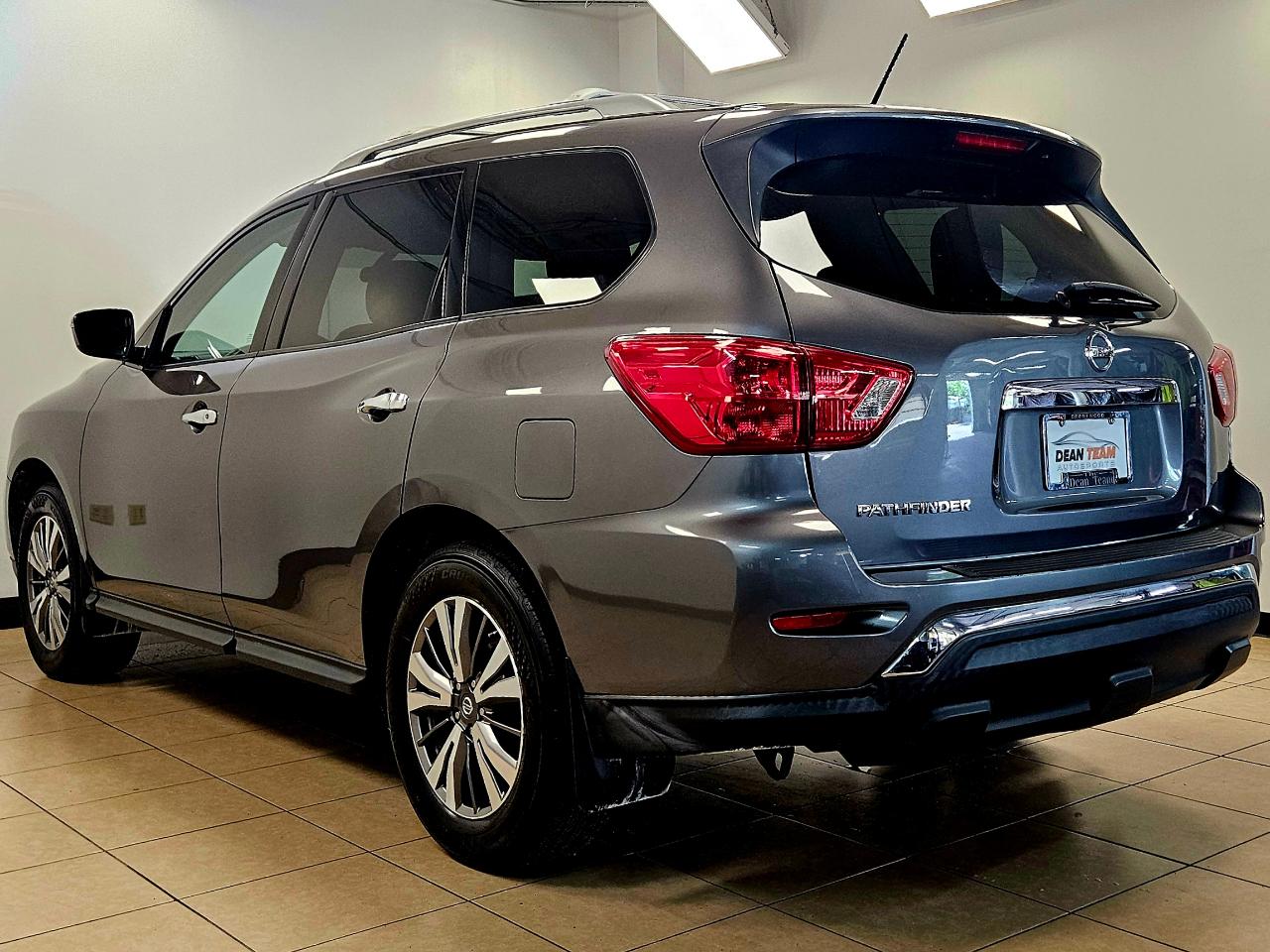 Nissan Pathfinder FWD S 2018