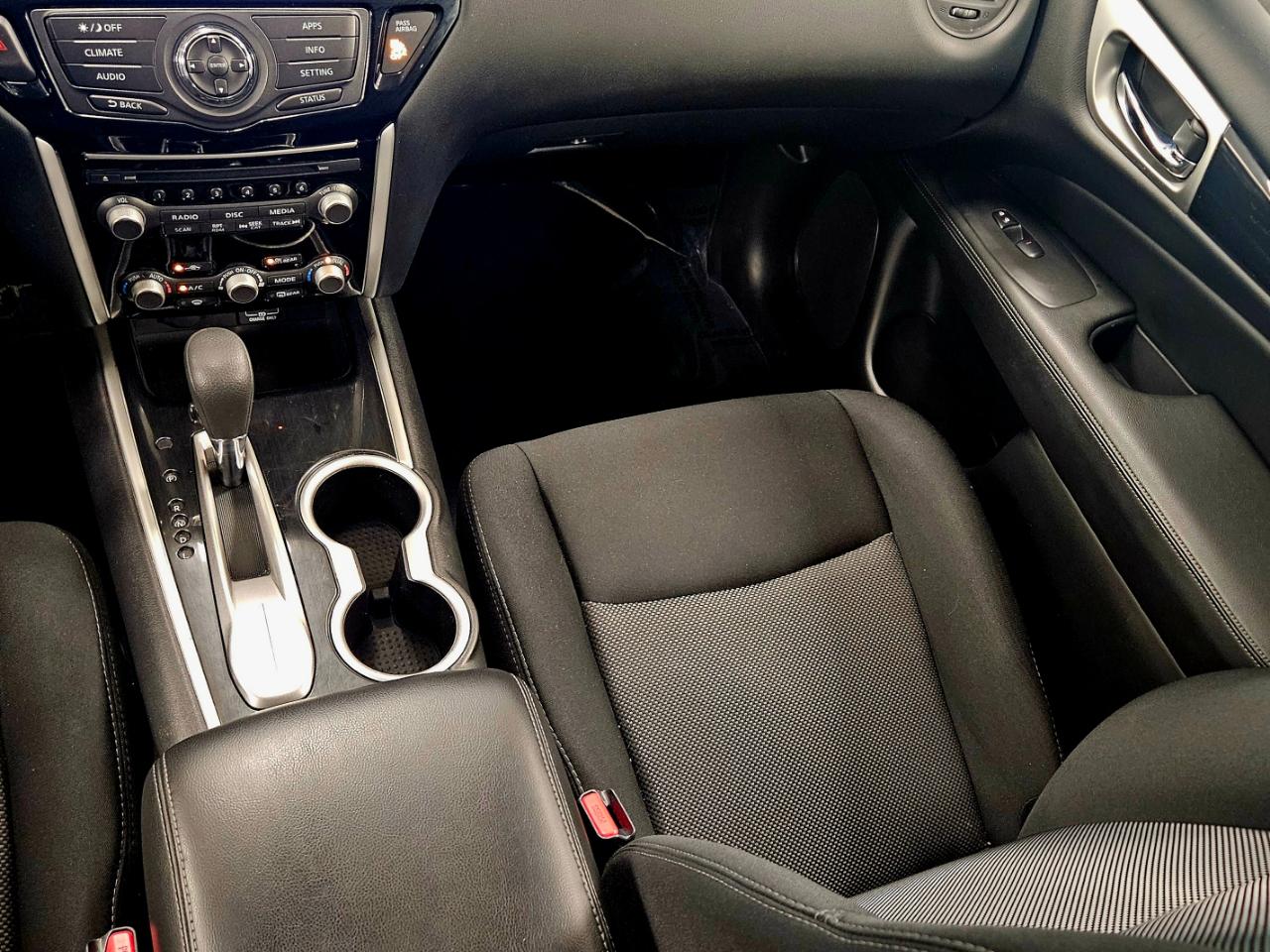 Nissan Pathfinder FWD S 2018