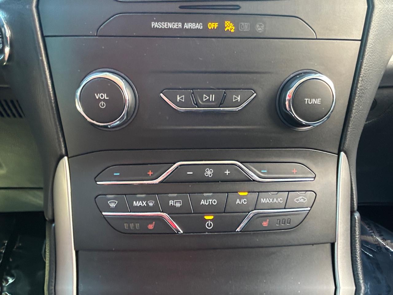 Ford Edge SEL FWD 2019