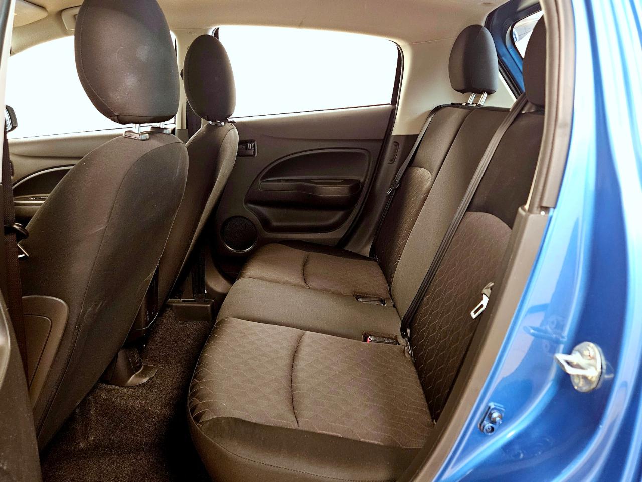 Mitsubishi Mirage ES CVT 2022