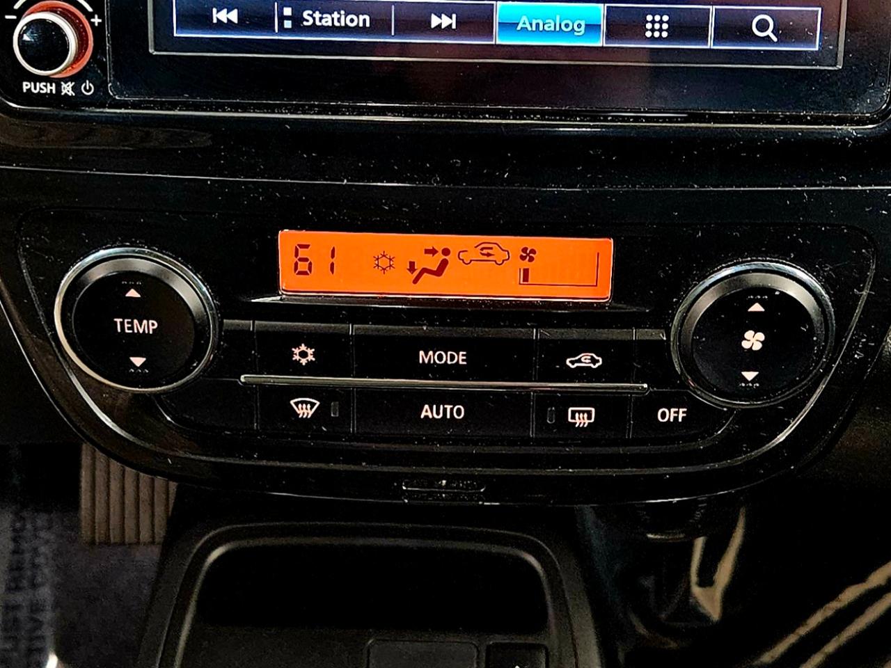 Mitsubishi Mirage ES CVT 2022