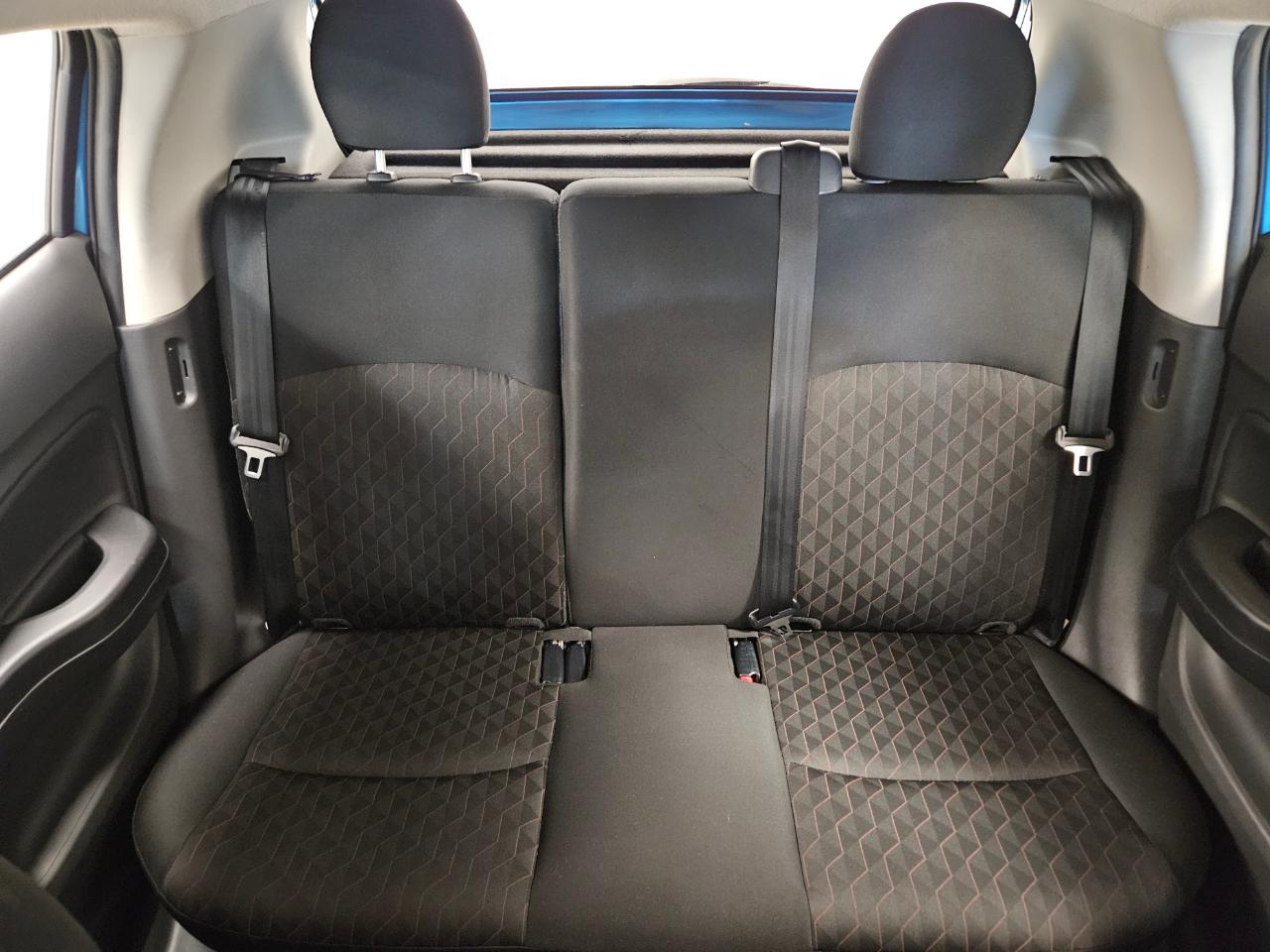 Mitsubishi Mirage ES CVT 2022