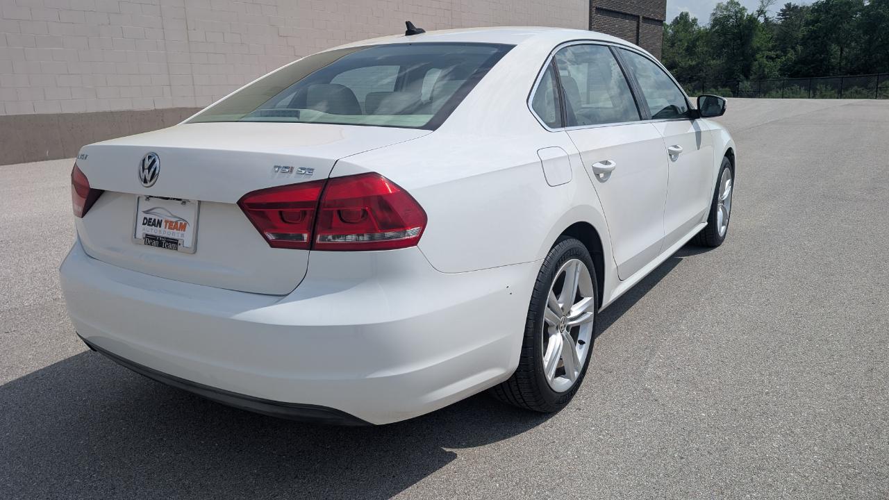 Volkswagen Passat 4dr Sdn 1.8T Auto SE 2014