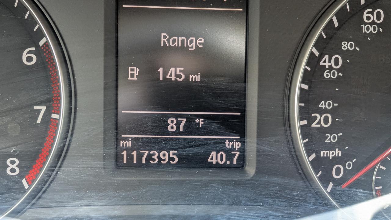 Volkswagen Passat 4dr Sdn 1.8T Auto SE 2014