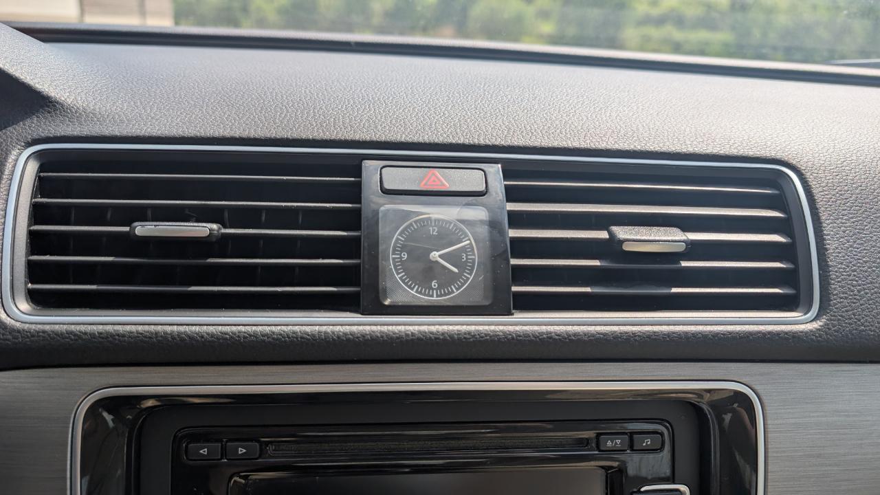 Volkswagen Passat 4dr Sdn 1.8T Auto SE 2014