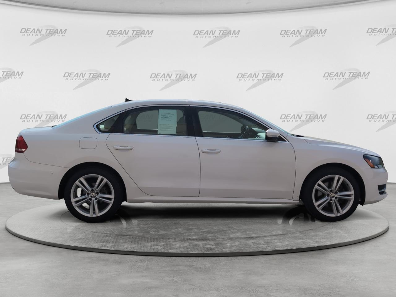 Volkswagen Passat 4dr Sdn 1.8T Auto SE 2014