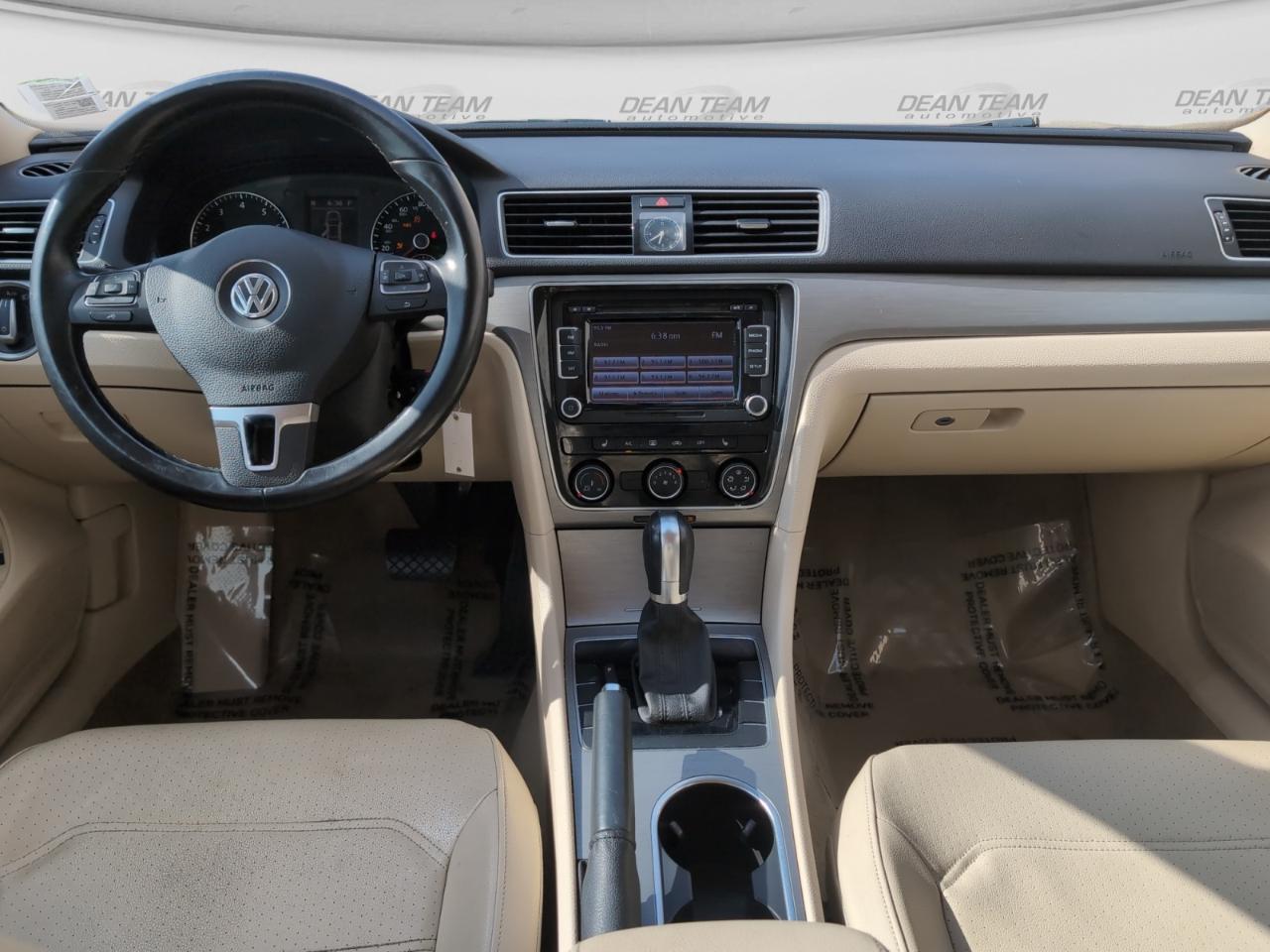 Volkswagen Passat 4dr Sdn 1.8T Auto SE 2014