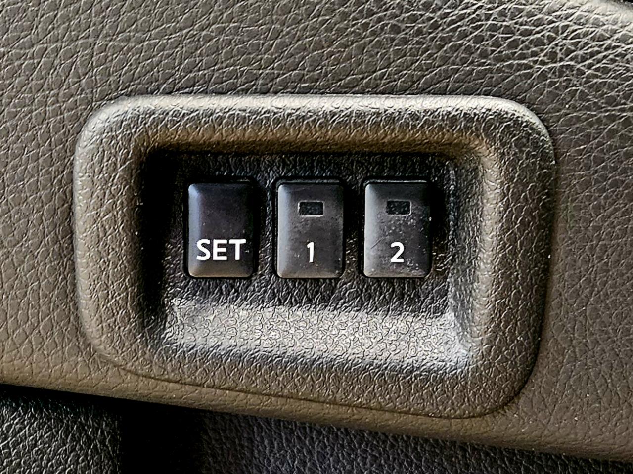 Nissan Murano AWD 4dr LE 2011