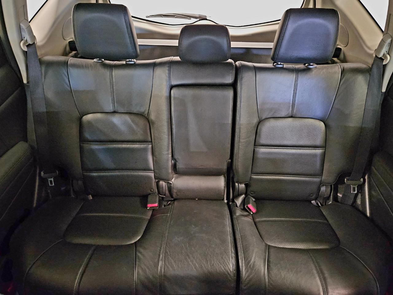 Nissan Murano AWD 4dr LE 2011