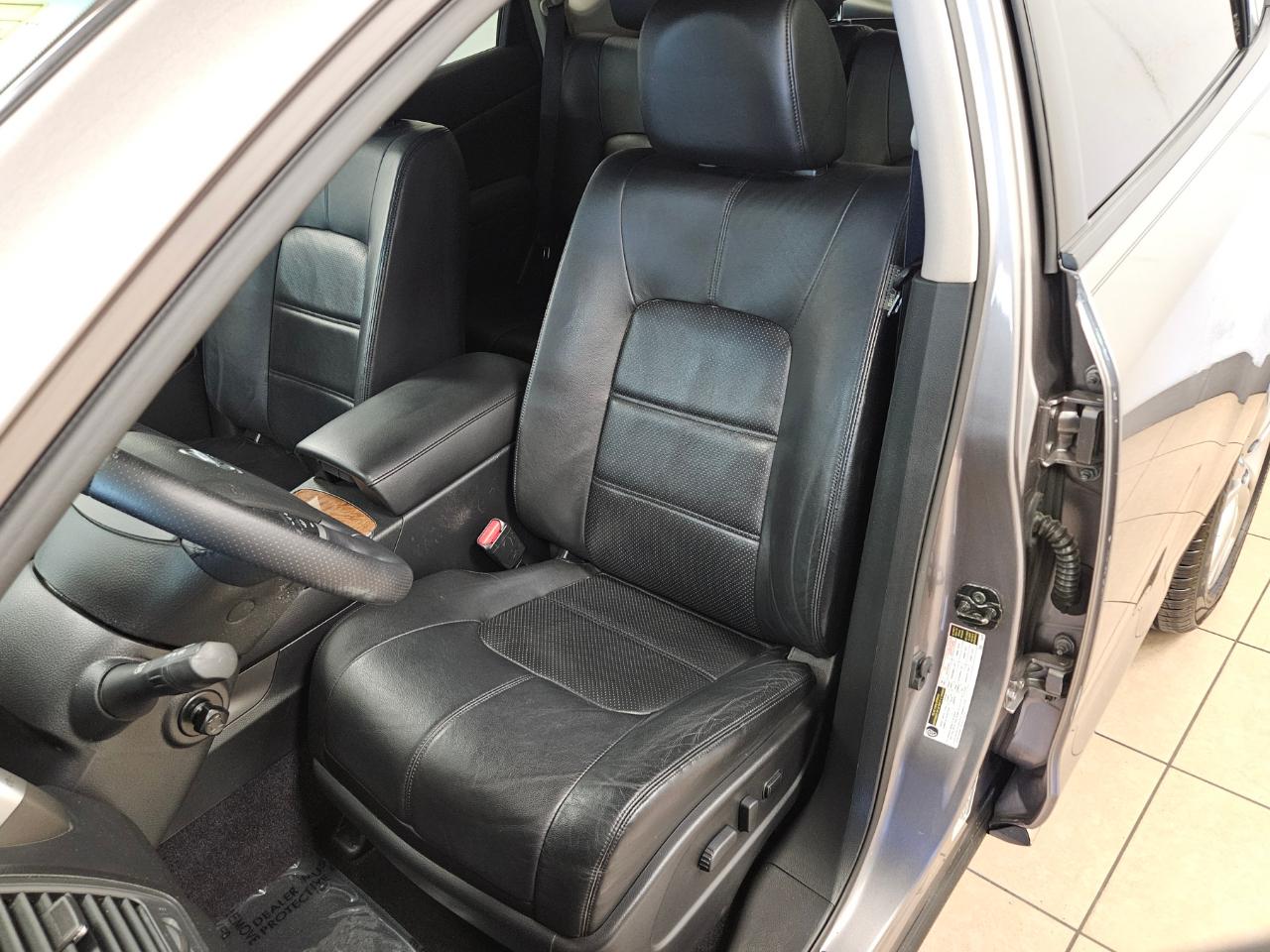 Nissan Murano AWD 4dr LE 2011