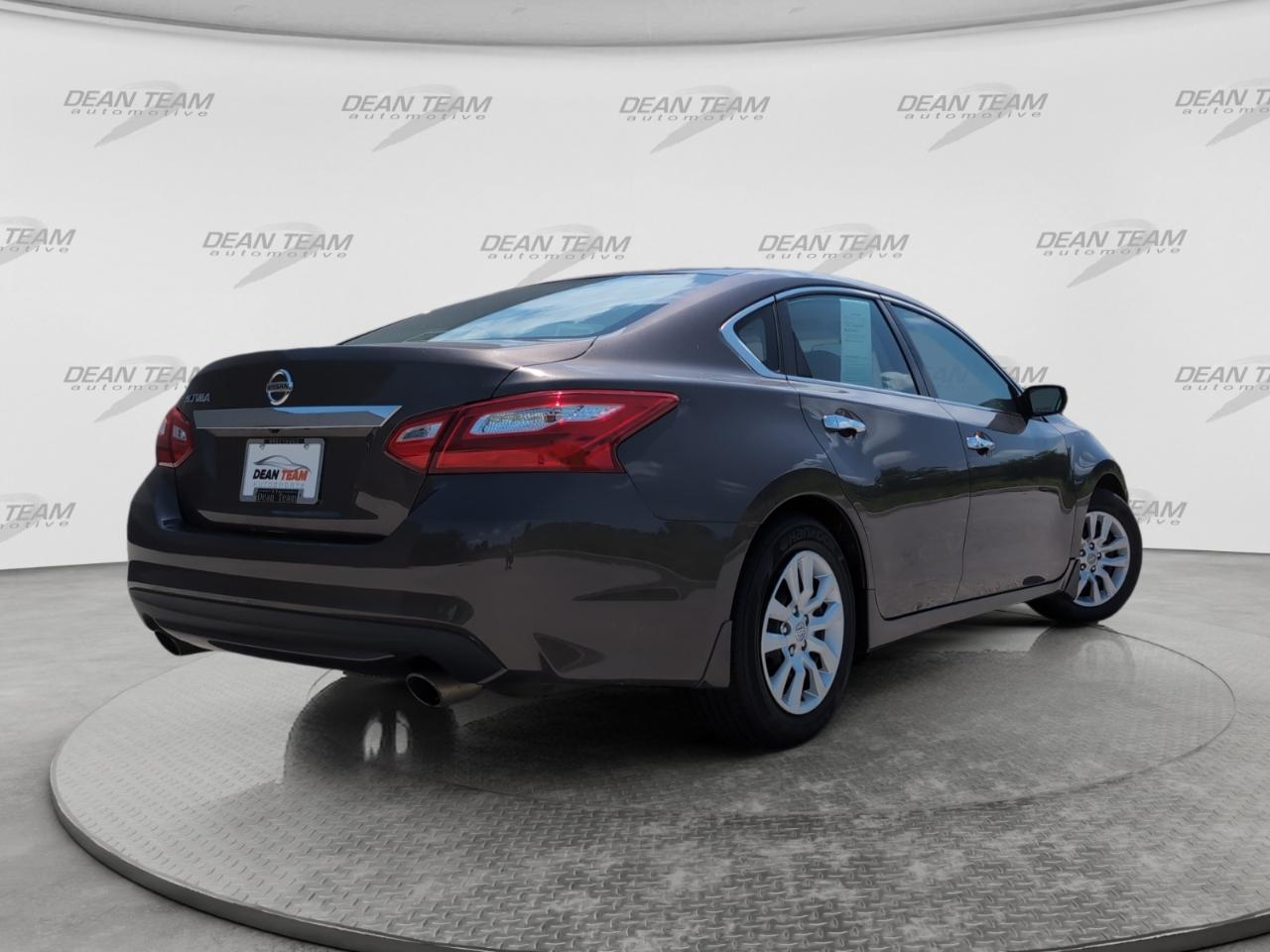 Nissan Altima 4dr Sdn I4 2.5 S 2016