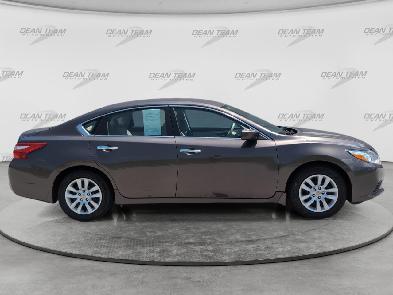 Nissan Altima 4dr Sdn I4 2.5 S 2016