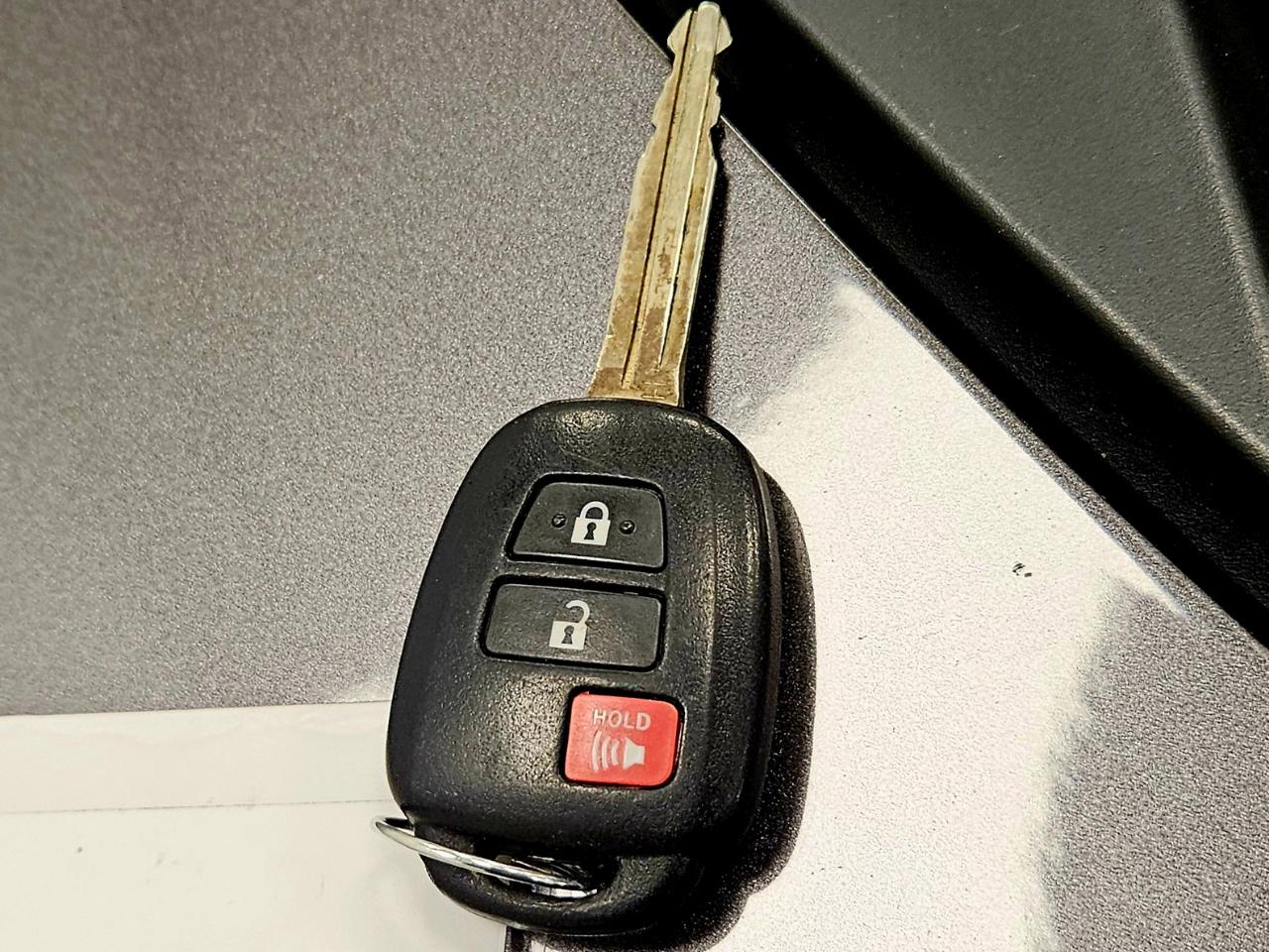 Toyota Prius c  2015