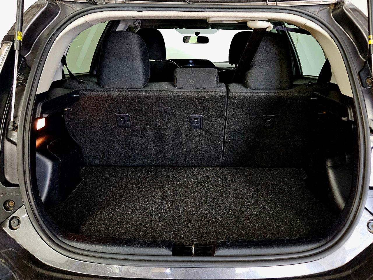 Toyota Prius c  2015