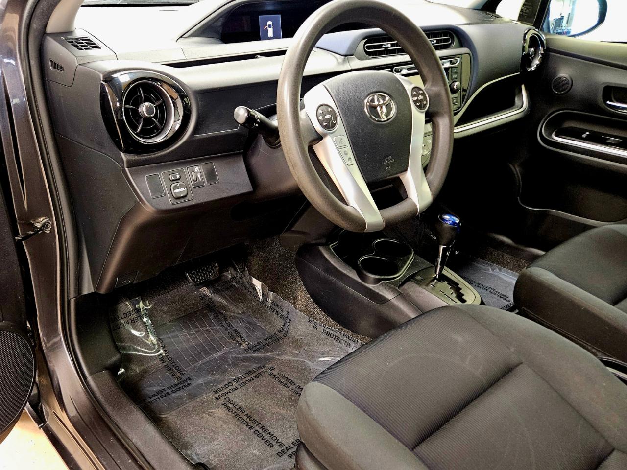 Toyota Prius c  2015