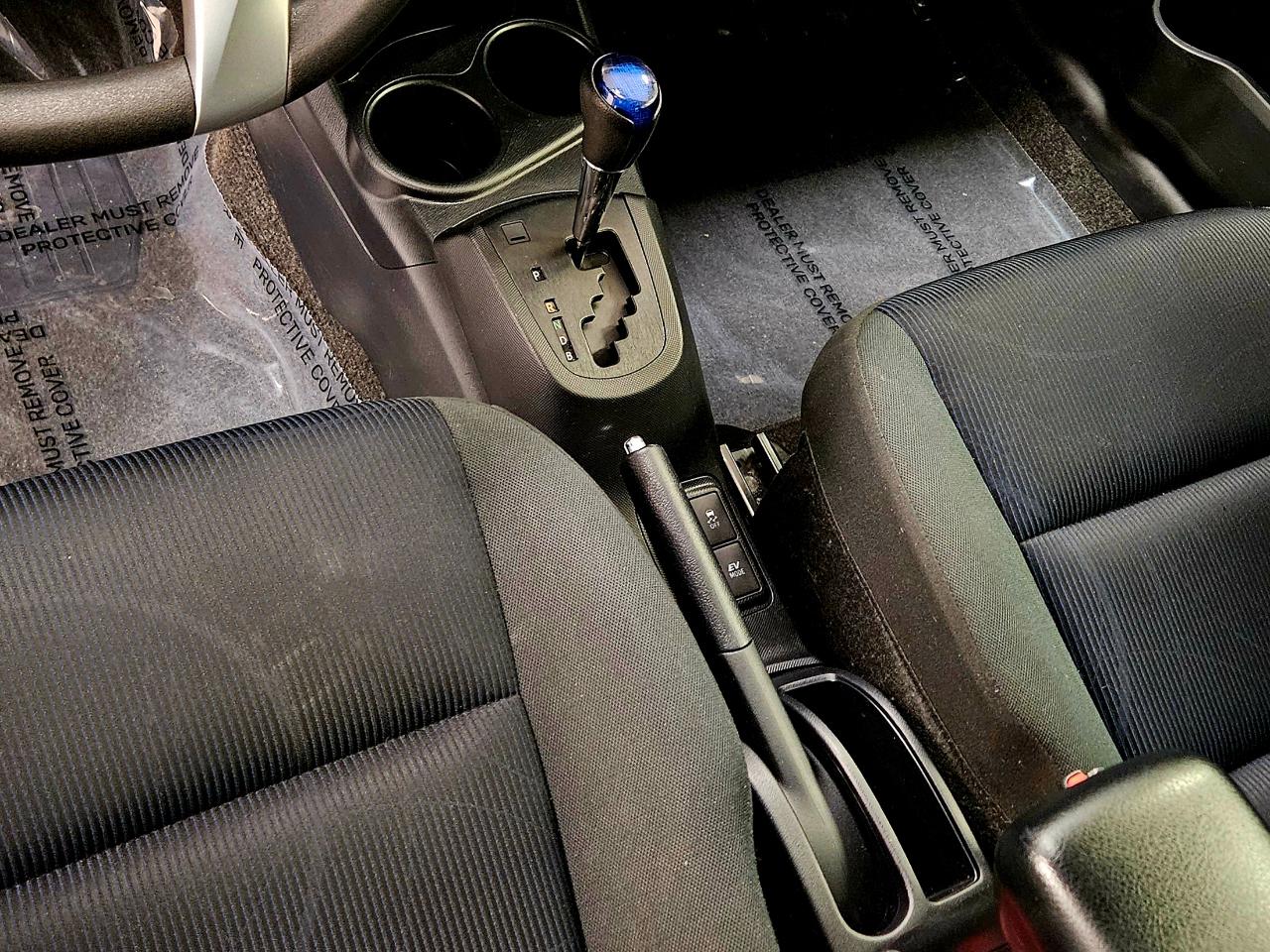 Toyota Prius c  2015