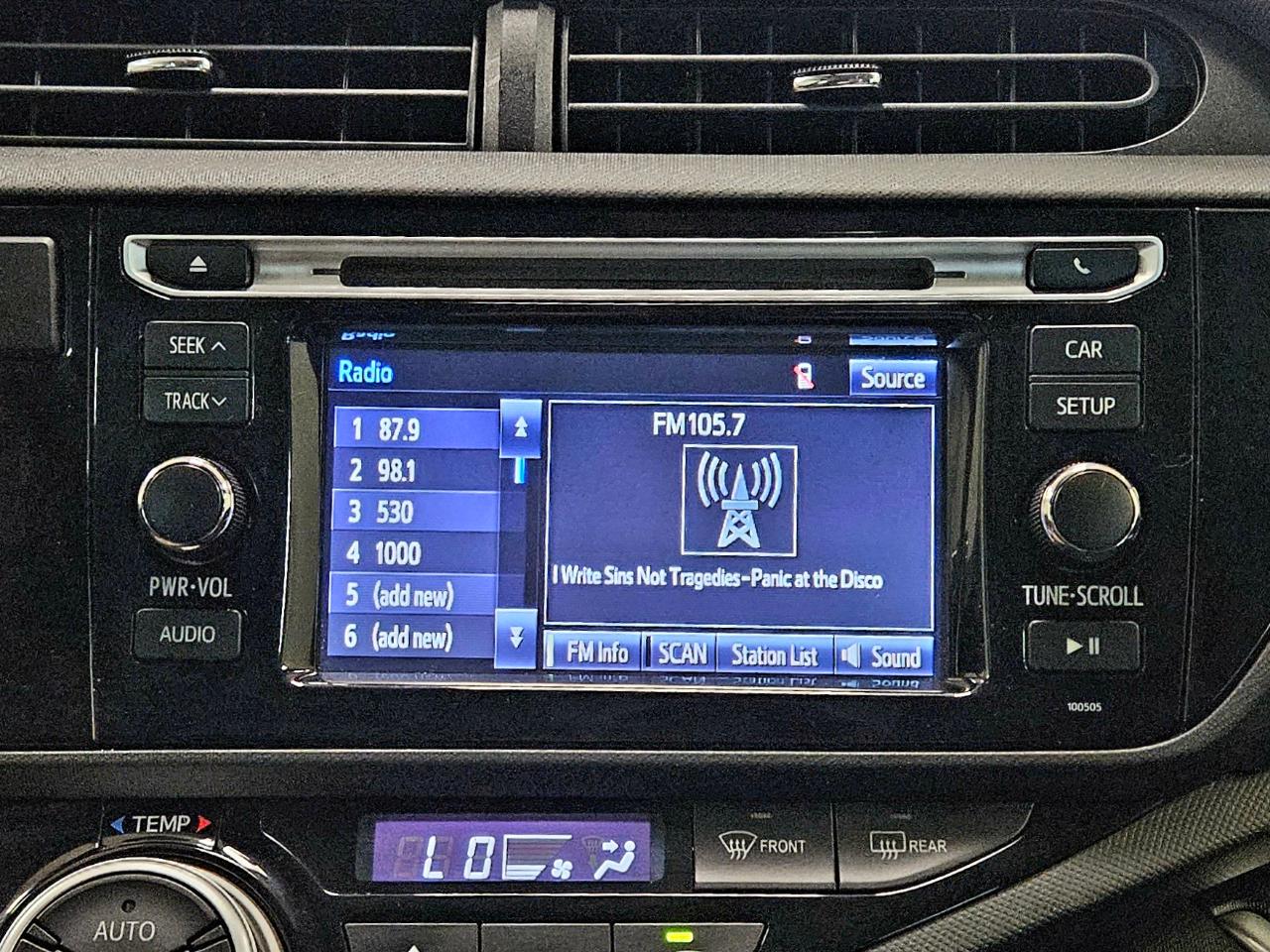 Toyota Prius c  2015