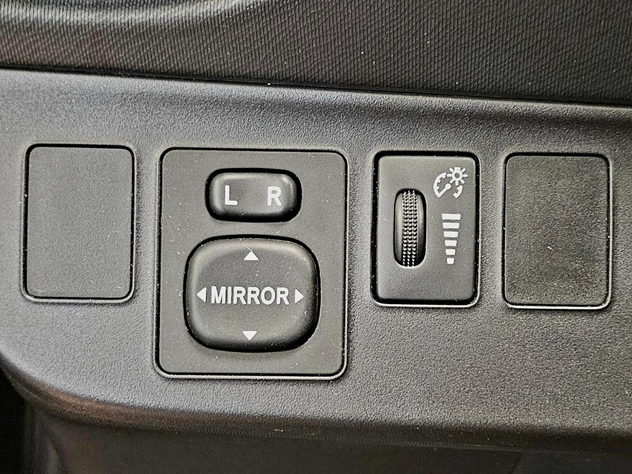 Toyota Prius c  2015