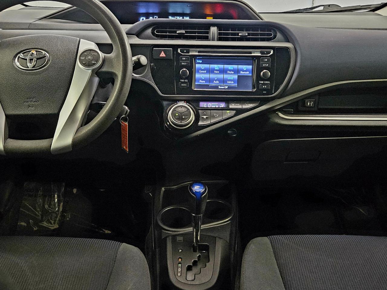 Toyota Prius c  2015