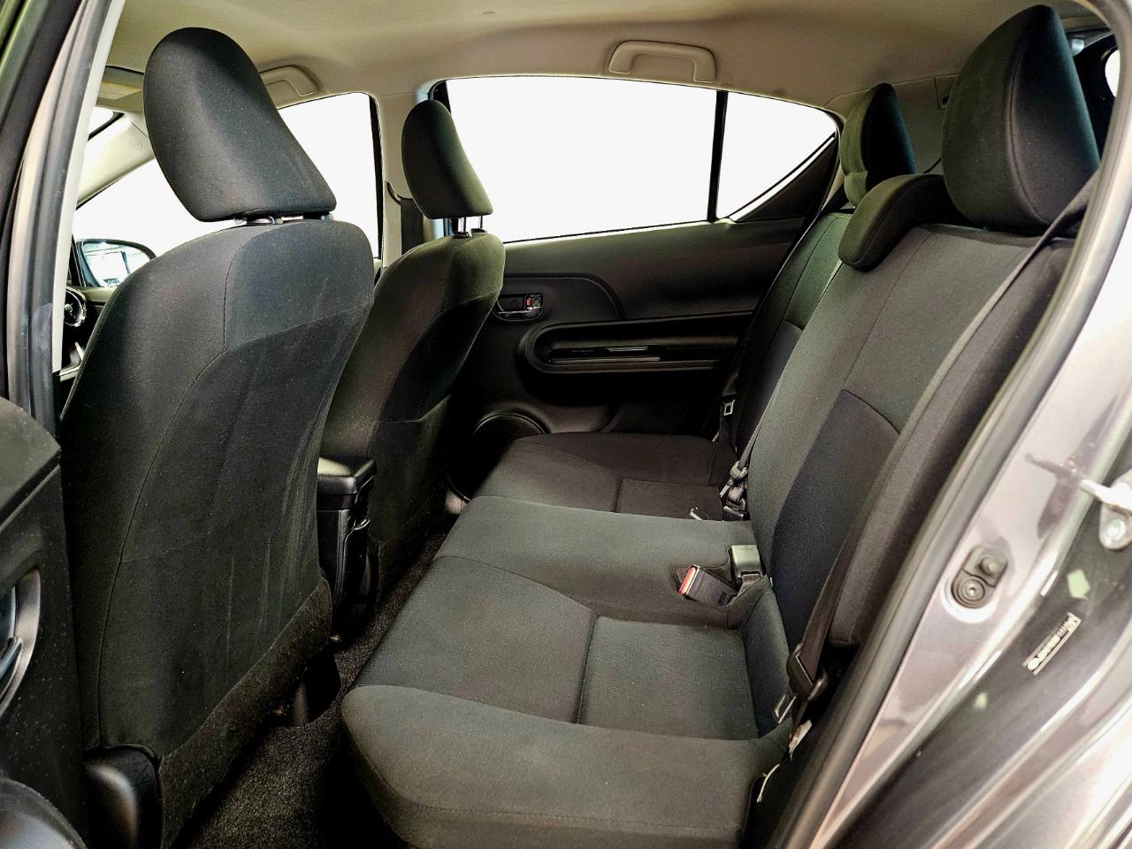 Toyota Prius c  2015