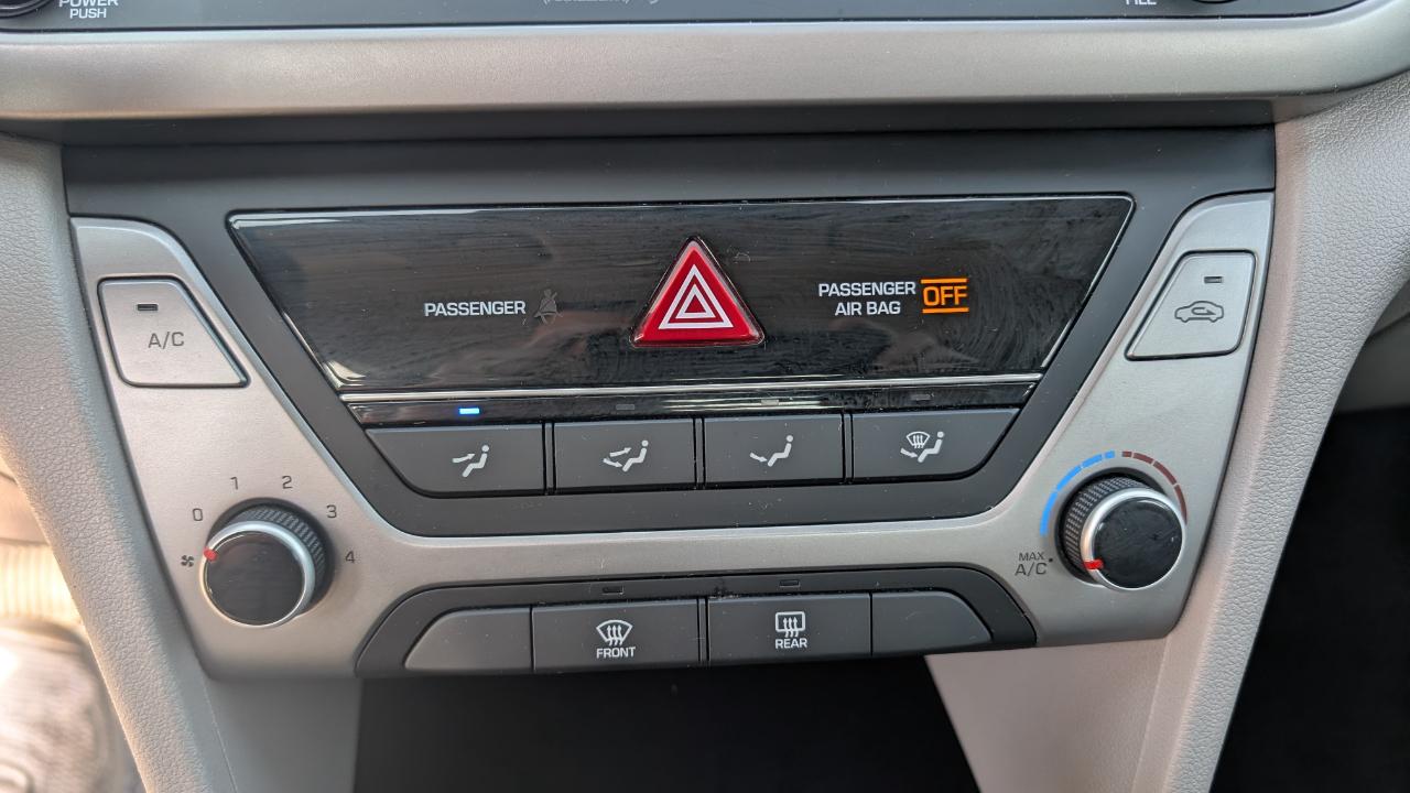 Hyundai Elantra SE 2.0L Auto (Alabama) 2017