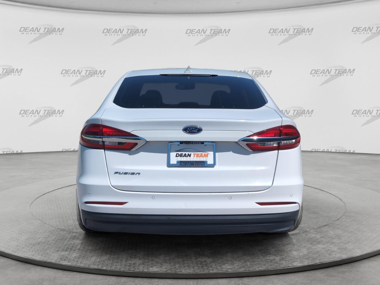 Ford Fusion SE FWD 2020