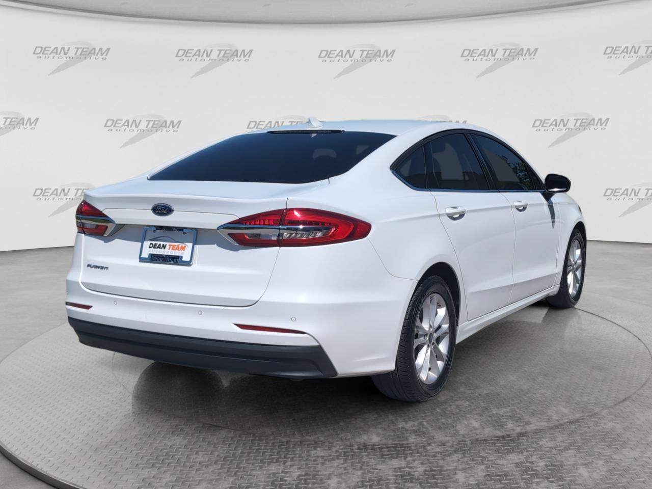 Ford Fusion SE FWD 2020