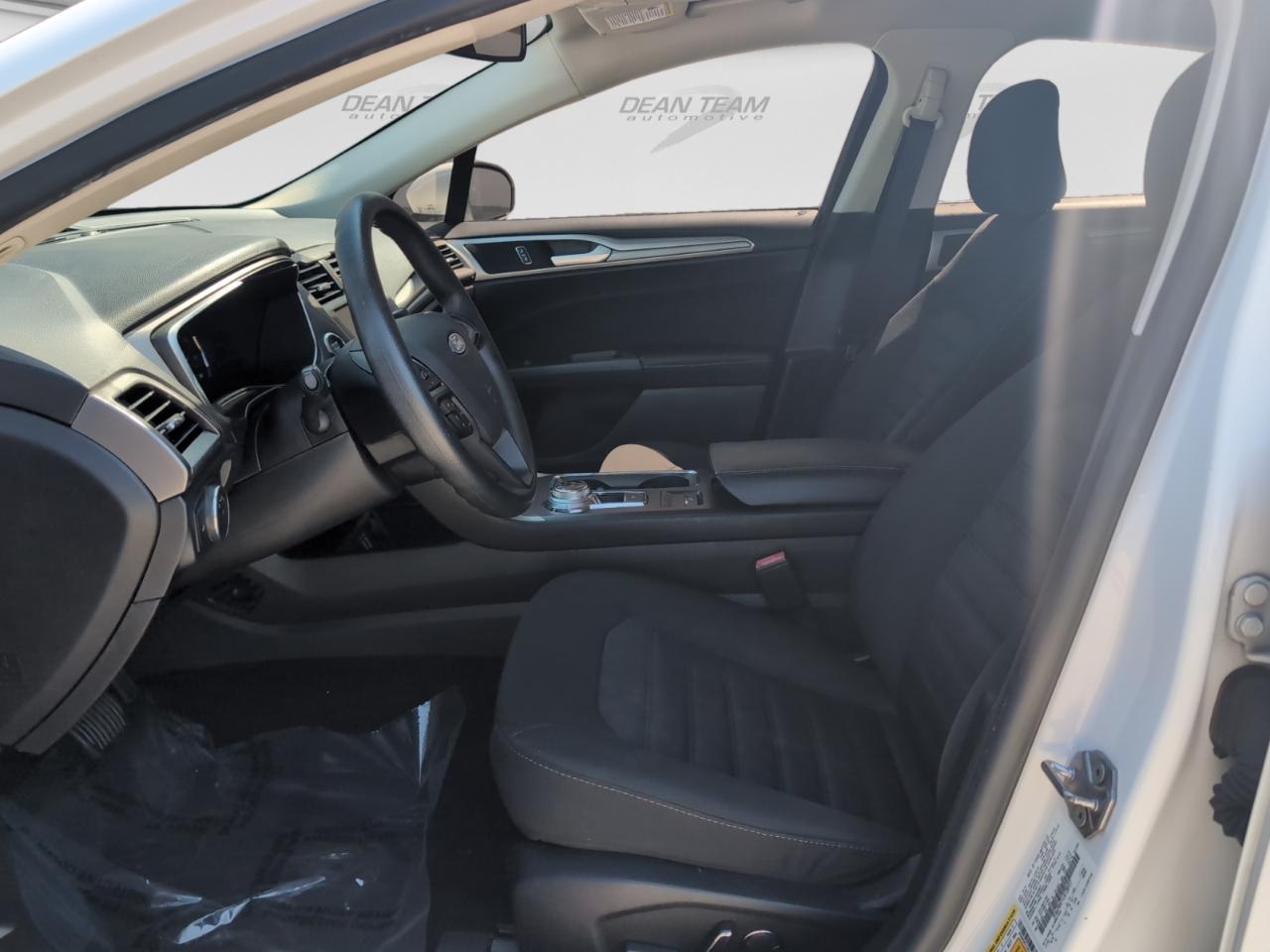 Ford Fusion SE FWD 2020