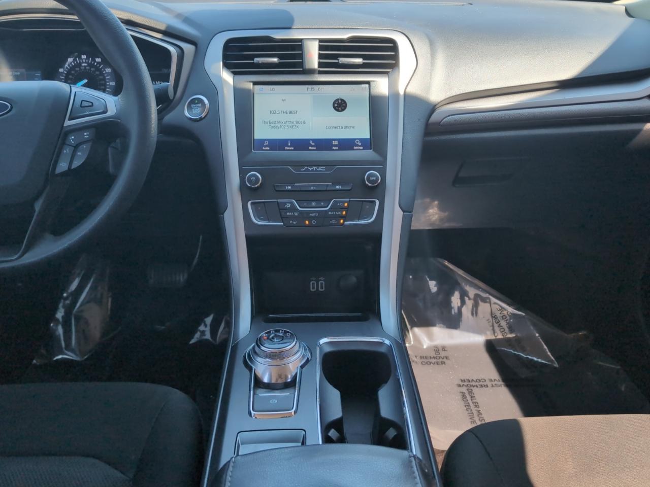 Ford Fusion SE FWD 2020
