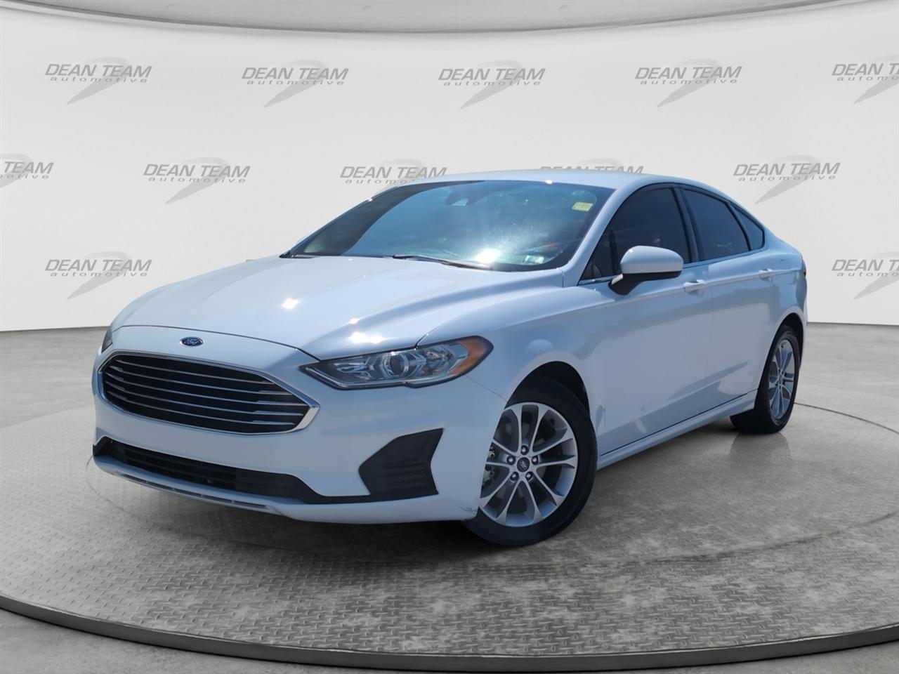 Ford Fusion SE FWD 2020