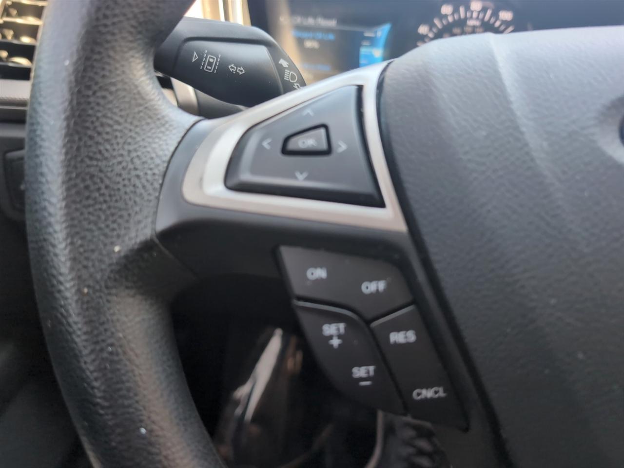 Ford Fusion SE FWD 2020