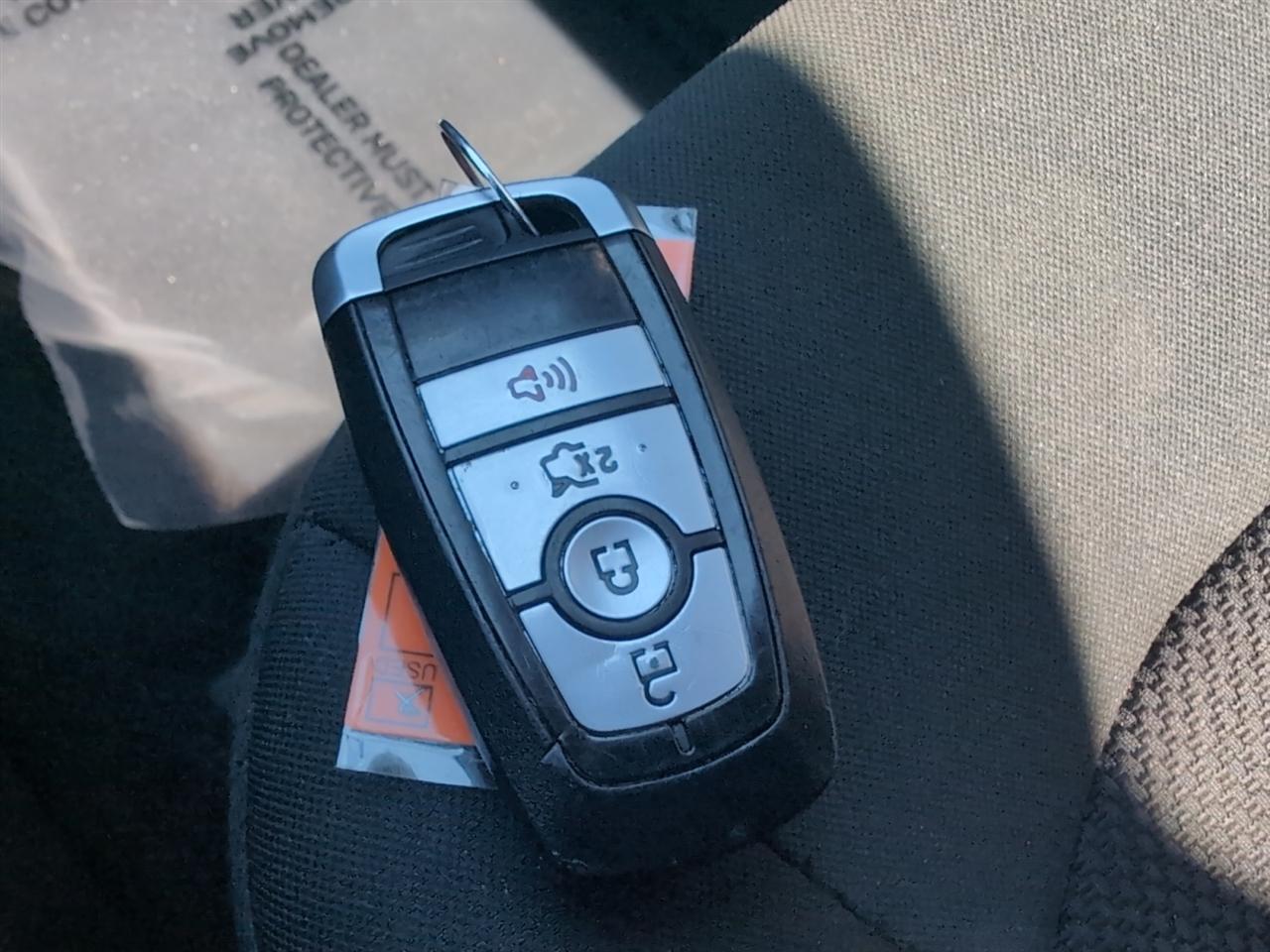 Ford Fusion SE FWD 2020