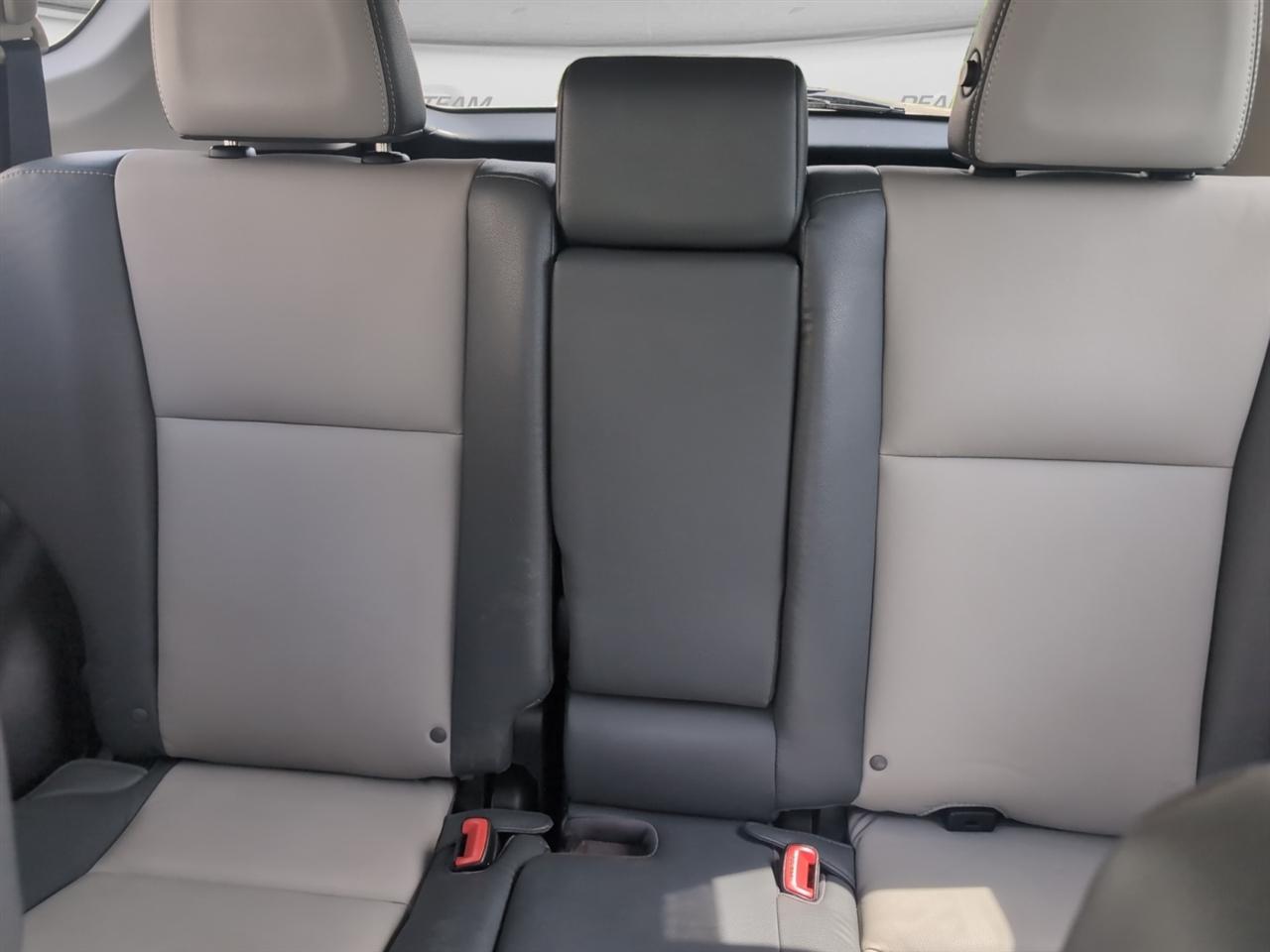 Toyota RAV4  2014