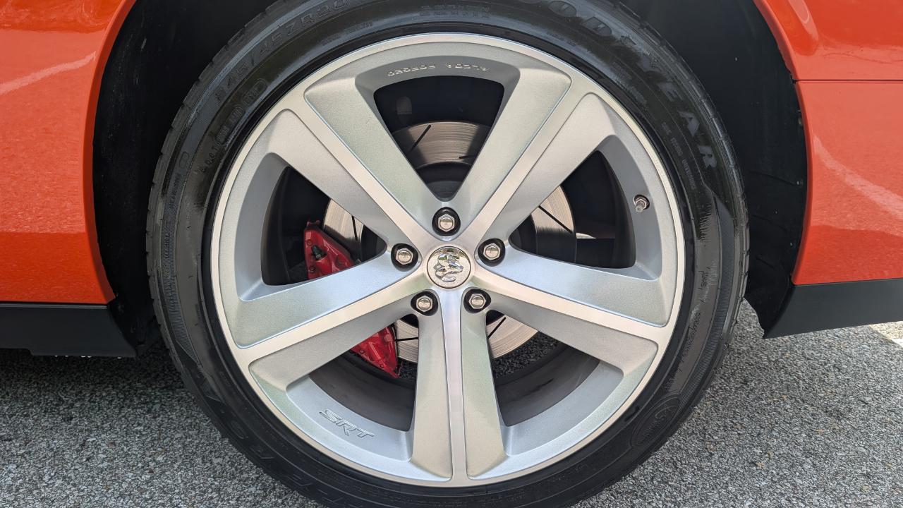 Dodge Challenger 2dr Cpe SRT8 2008