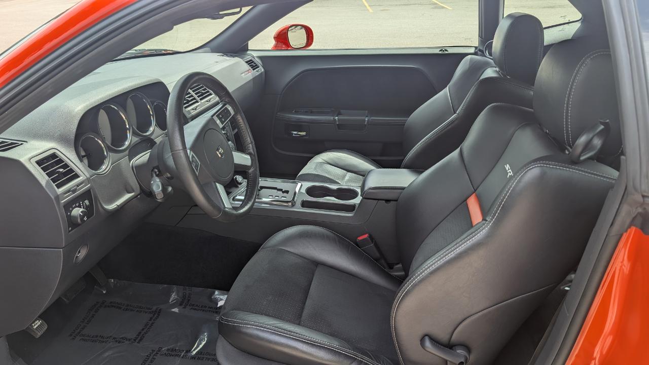Dodge Challenger 2dr Cpe SRT8 2008