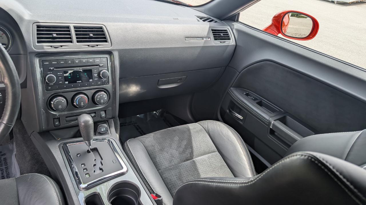 Dodge Challenger 2dr Cpe SRT8 2008