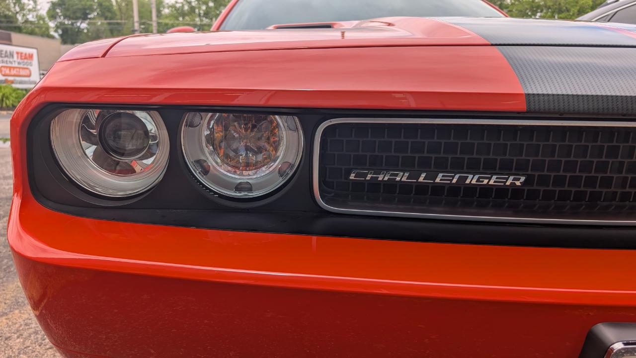 Dodge Challenger 2dr Cpe SRT8 2008