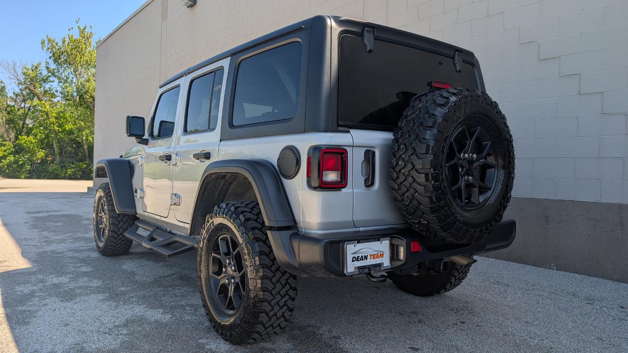 Jeep Wrangler Willys 4 Door 4x4 2024