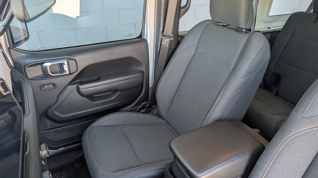 Jeep Wrangler Willys 4 Door 4x4 2024