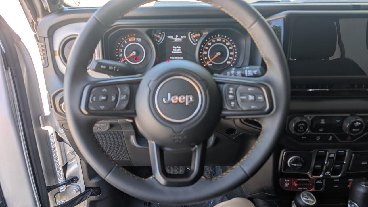 Jeep Wrangler Willys 4 Door 4x4 2024