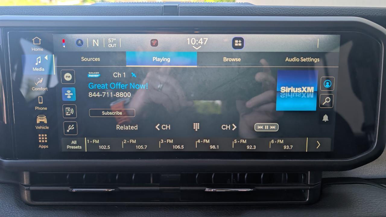 Jeep Wrangler Willys 4 Door 4x4 2024